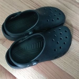 Crocs black size 4